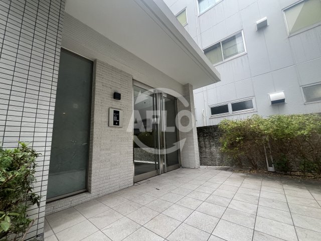 エントランス　江坂 和　エントランス