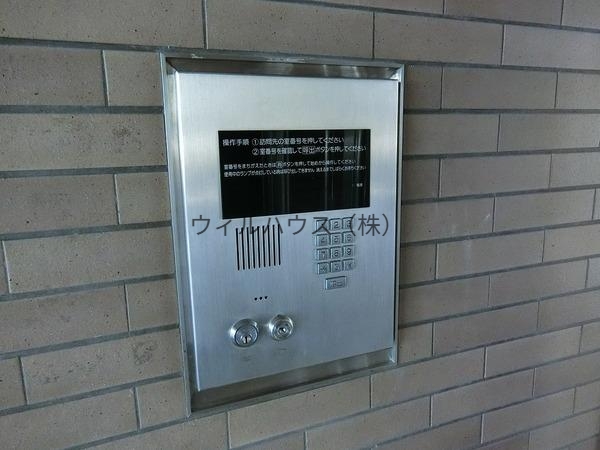 エントランス　オートロック！エレベーター！