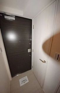 玄関　参考写真：別部屋タイプ