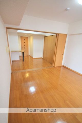 サムティ本町橋の居間写真