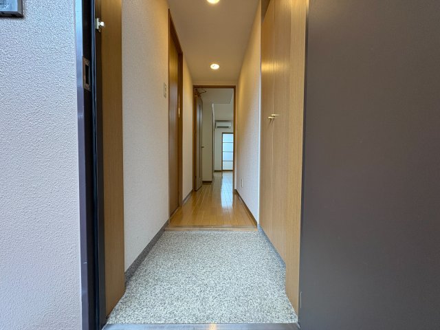 玄関　落ち着いた玄関です