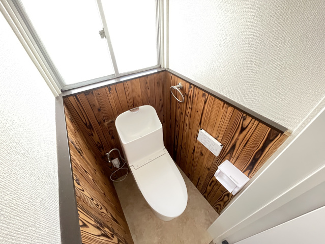 トイレ　※別部屋の写真です。