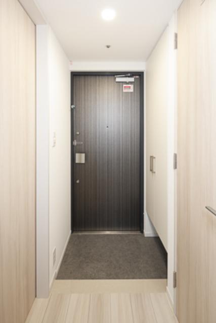 玄関　※写真は同タイプ住戸です。