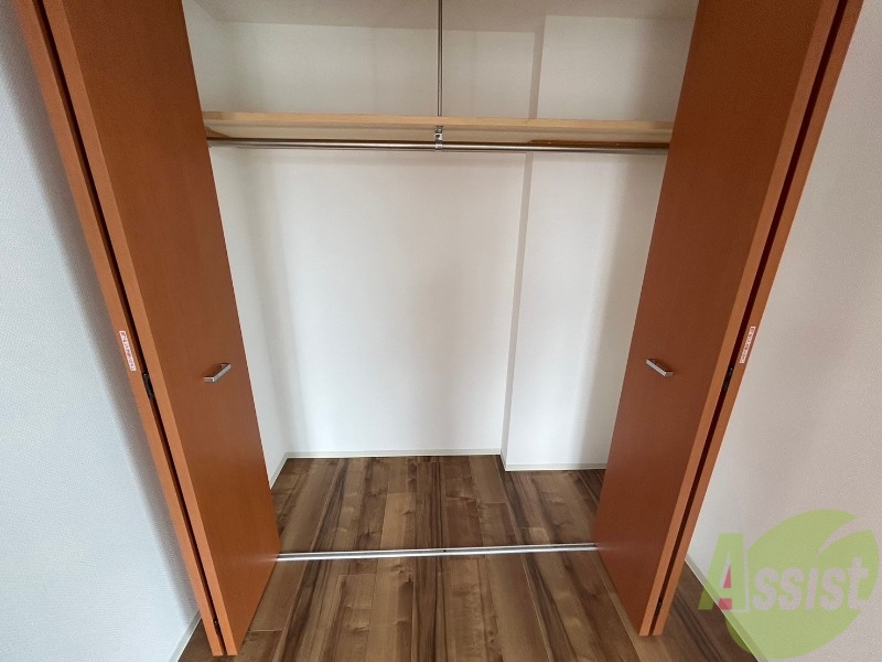 収納　寝室の収納です。部屋がすっきり片付きます。