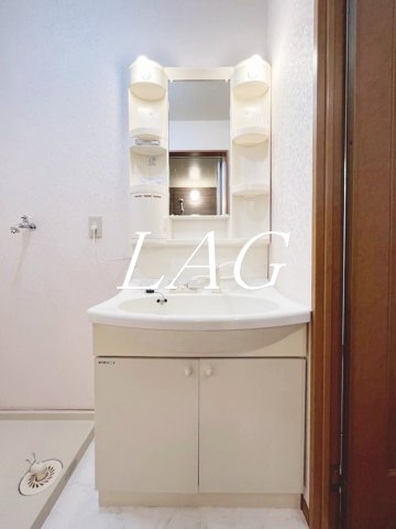 洗面設備　洗面台です。