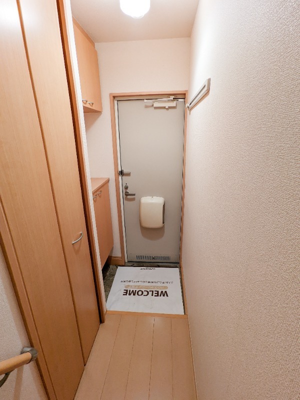 玄関　図面と現状に相違がある場合には現状を優先