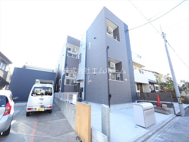 建物外観　外観　オートロック付　宅配ＢＯＸ有り