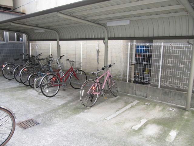 ドール久屋通の外観写真