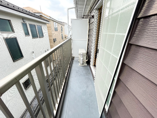 バルコニー　※室内写真は家具・家電設置時のサンプル写真。