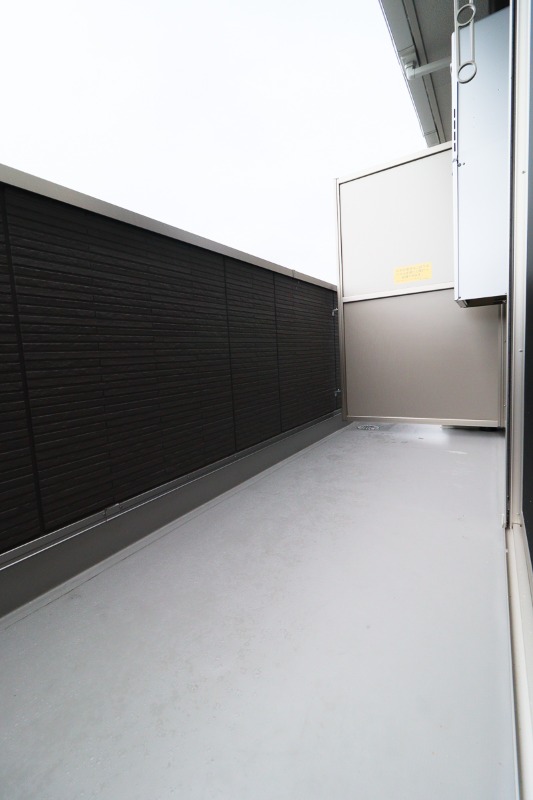 バルコニー　図面と現状に相違がある場合には現状を優先