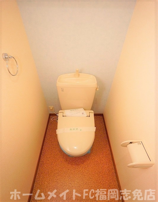 ＪＲ篠栗線 柚須駅 徒歩6分 10階建 築19年のトイレ写真