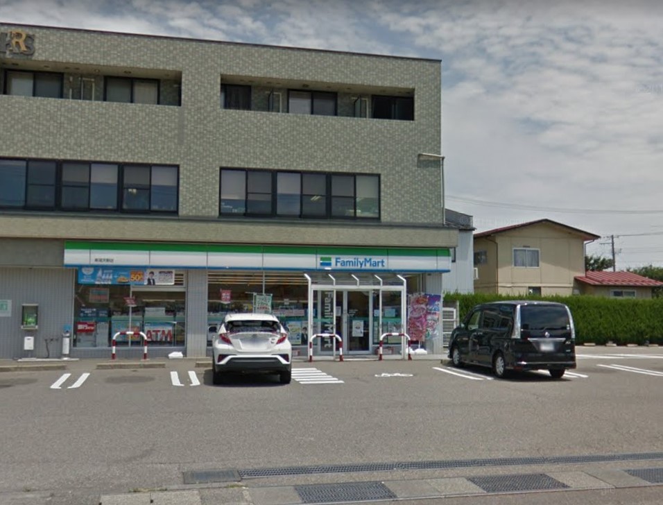 コンビニ　ファミリーマート 新潟天野店（コンビニ）まで424m