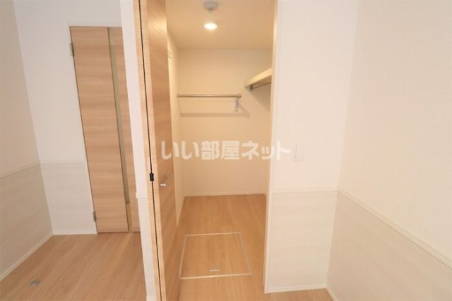 Tスクエア越ヶ谷の内装写真