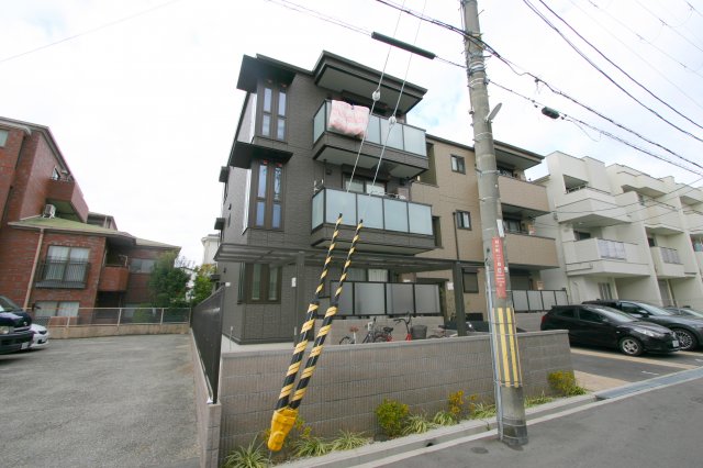 大阪モノレール本線 柴原阪大前駅 徒歩10分 築9年