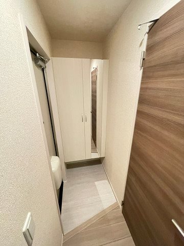 D-room WEST PARK 西宮北口の玄関写真
