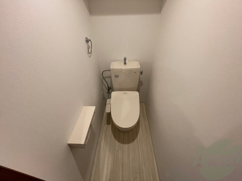 トイレ　こちらはトイレです。清潔感があり、安心して使用できます。