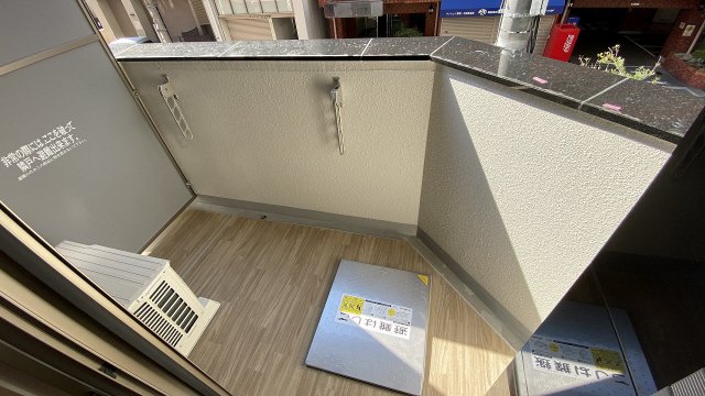 バルコニー　外からの目が気にならないバルコニーで洗濯物が干せます