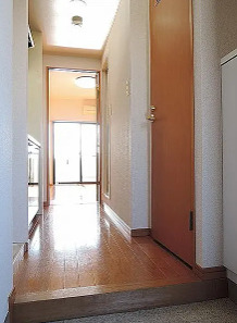 プレール大森EASTの玄関写真