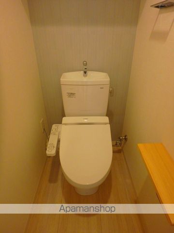 ＪＲ東海道本線 大阪駅 徒歩17分 10階建 築8年のトイレ写真