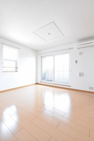 キングダムBの居間写真