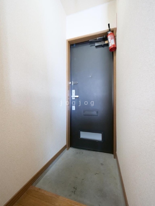 玄関　土間スペースも広々としております。