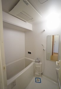 地下鉄箱崎線 馬出九大病院前駅 徒歩3分 13階建 築20年の風呂写真