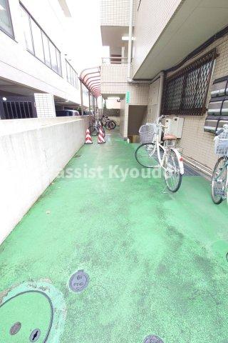岩瀬ビルの外観写真