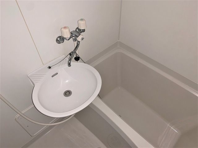レオパレスひなたの風呂写真