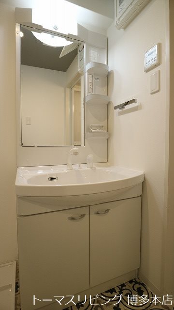 洗面設備　※別号室の参考写真になります。