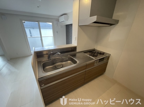キッチン　別部屋参考画像。現況優先です。