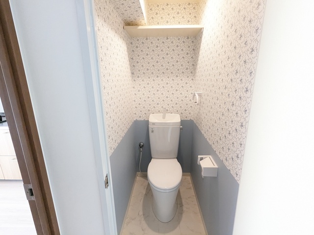 チェリーアベニュー南茨木B棟のトイレ写真