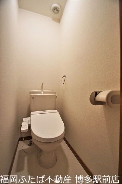 アリエスサン西新のトイレ写真