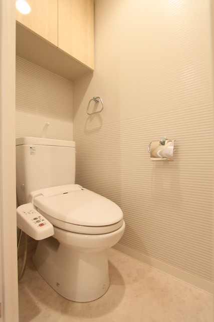 トイレ　落ち着いた色調のトイレです♪
