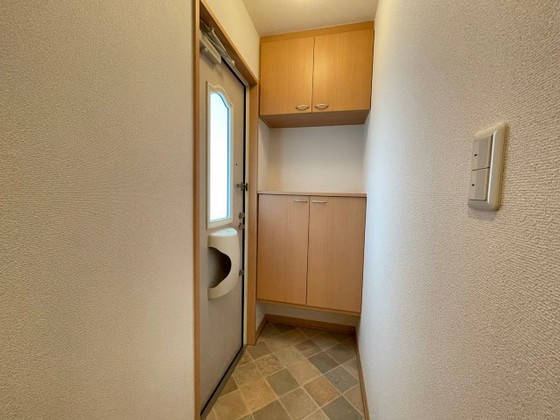 サントーク東原 D棟の玄関写真