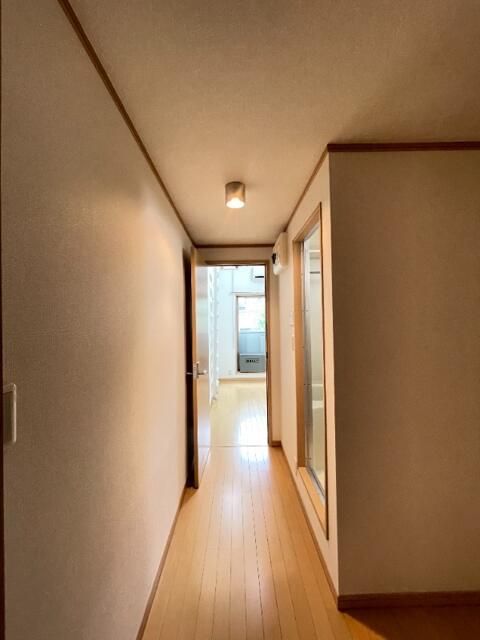 都営三田線 本蓮沼駅 徒歩2分 3階建 築21年の玄関写真
