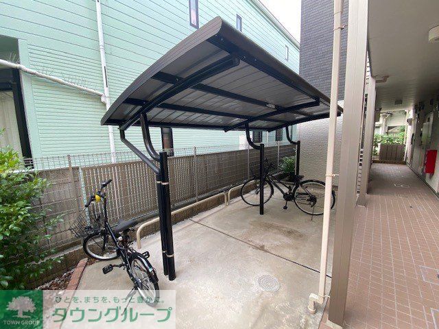 その他設備　駐輪場　自転車＆原付のみ駐輪可