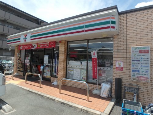 コンビニ　セブンイレブン　ＪＲ甲子園口駅南店（コンビニ）まで219m
