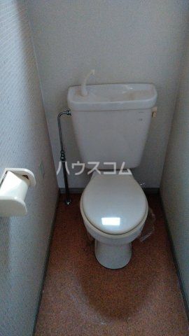 ＪＲ東海道本線 静岡駅 バス乗車時間：20分 最寄りバス停で下車 徒歩5分 2階建 築30年のトイレ写真