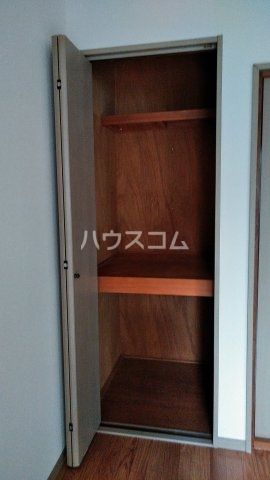 ＪＲ東海道本線 静岡駅 バス乗車時間：20分 最寄りバス停で下車 徒歩5分 2階建 築30年の内装写真