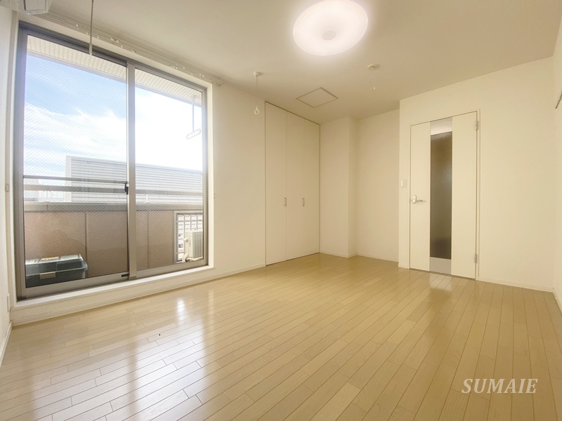 居室・リビング　7.4帖のお部屋です☆