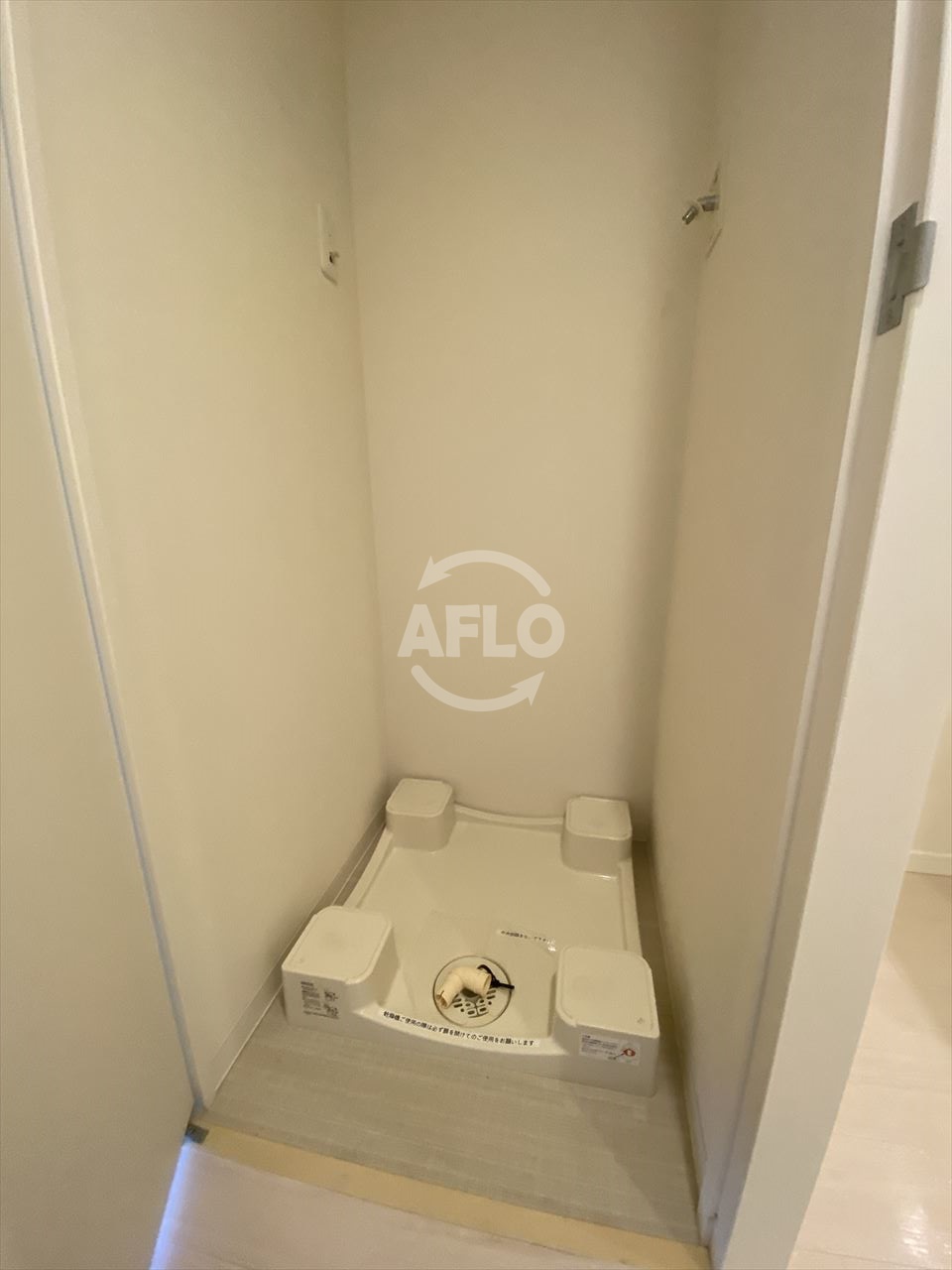 その他設備　レオンコンフォート谷町六丁目　洗濯機置場