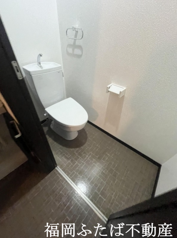 K&Y寺塚のトイレ写真