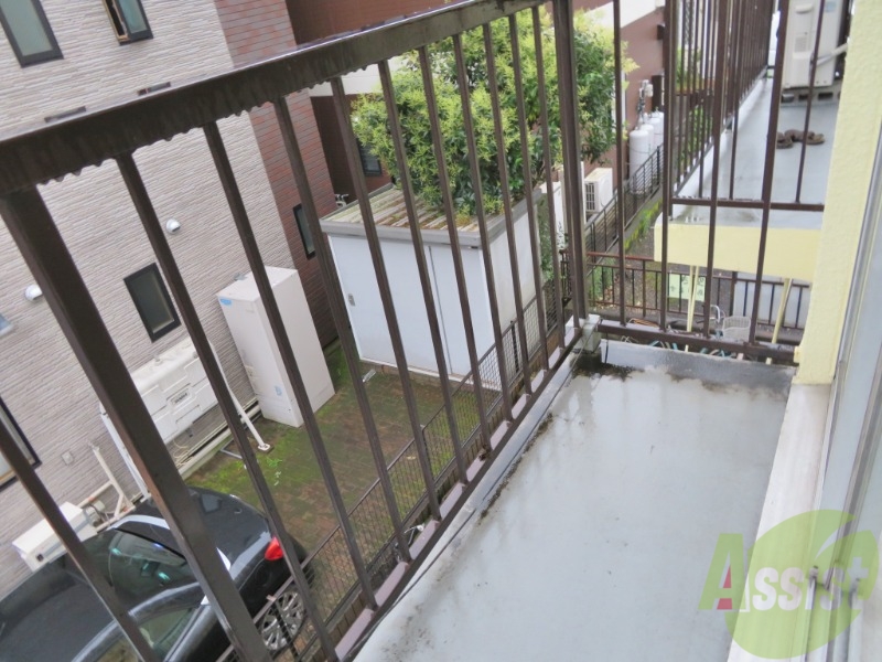 バルコニー　バルコニーです、問題なくお使いいただけそうです