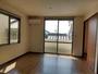 居室・リビング　角部屋の明るいお部屋です