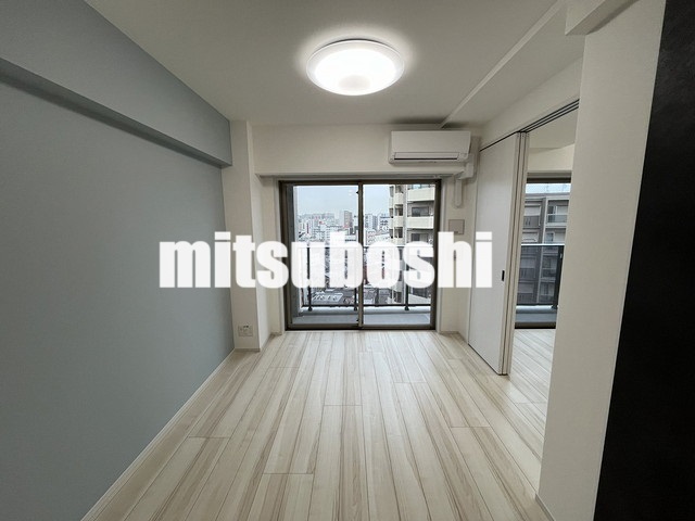 居室・リビング　同間取り別階写真含みます