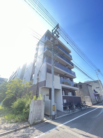LST岩田町の建物外観