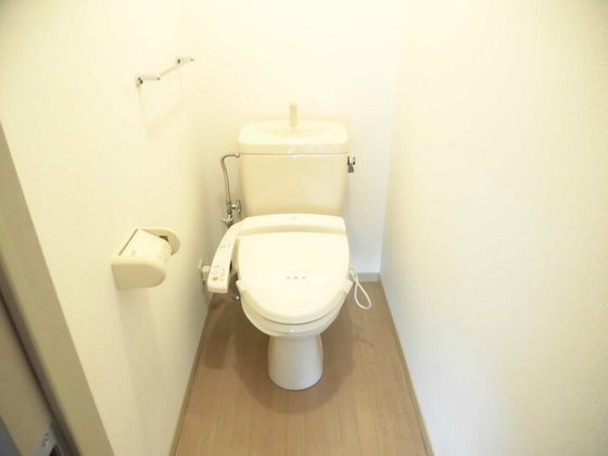 【呉市焼山中央のアパートのトイレ】
