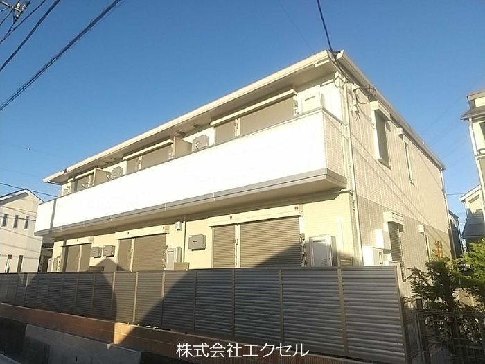 【日野市平山のアパートの建物外観】