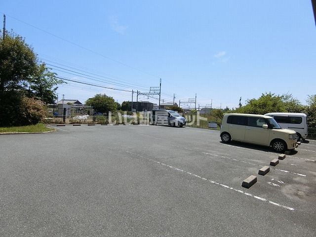 【津市河芸町上野のアパートの駐車場】