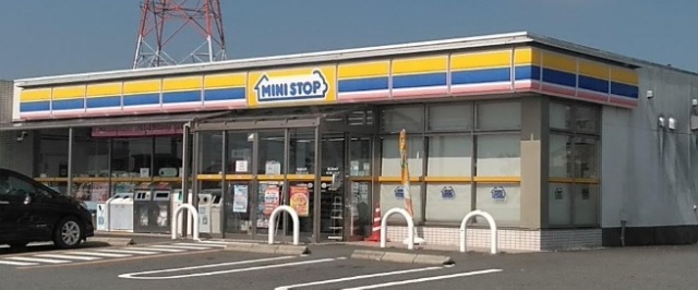 コンビニ　ミニストップ　牧之原インター店（コンビニ）まで440m